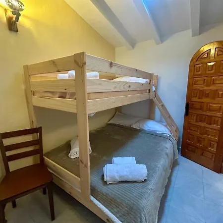 Casa De Pueblo Raval بيت للعطل *