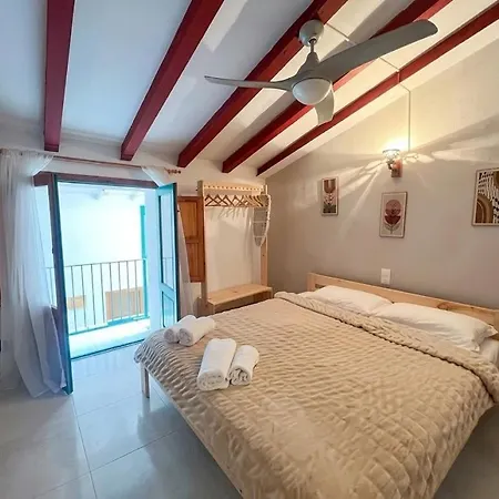 Casa De Pueblo Raval تيولادا