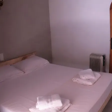 Casa De Pueblo Raval *